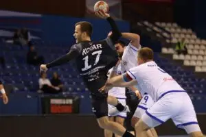 Словенечки бек Миха Котар, од следната сезона во Е. Пелистер