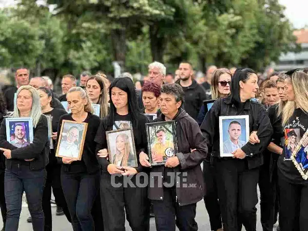 Велики Четврток со болка и прашања: Родители на загинатите во Пулс одат пред Судска медицина, во потрага по одговори