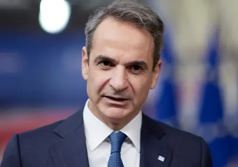 Мицотакис: Неприфатливо е бродовите да плаќаат надомест за премин низ Ормускиот теснец