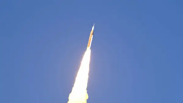 Екипажот на Artemis II се подготвува за историското враќање од Месечината