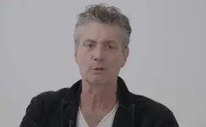 Легендарниот Срѓан Драгојевиќ: „Публиката ми се отсели, а не ми кажа. Но можноста да им се каже сè на кретените денес е непроценлива“