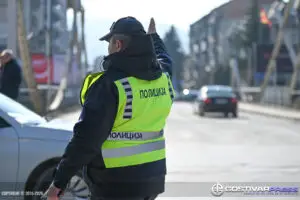 Вчера во Гостивар и Маврово фатени зад волан 3 лица без возачка дозвола