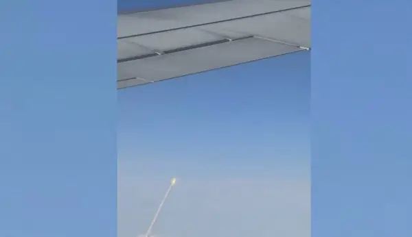 „Погледнете низ прозорецот“: Повик на пилотот до патниците води до сцена што ќе ја паметат цел живот