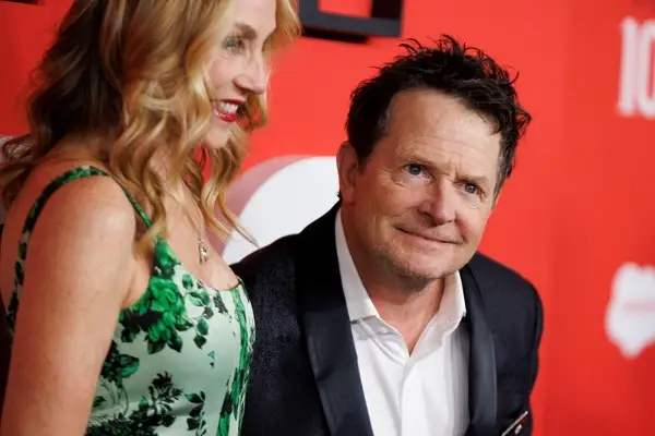 Мајкл Џ. Фокс ги негира гласините за неговата смрт