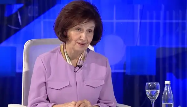 Сиљановска-Давкова: Не треба да чекаме децении за ЕУ, некогаш има поместувања и кога јавноста тоа не го гледа