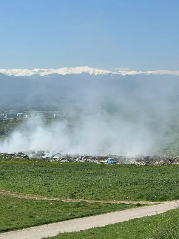 Чади депонијата во Арачиново – жителите се жалат дека  е загадено