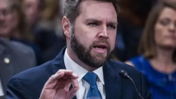 Џеј-Ди Венс со предупредување до Техеран пред почетокот на преговорите во Исламабад