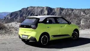 Кина го зголеми извозот на електрични автомобили откако војната во Иран ја поскапе нафтата