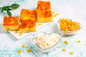 Без јајца, јогурт и сирење: Едноставен посен рецепт за превкусна проја од нашите предци