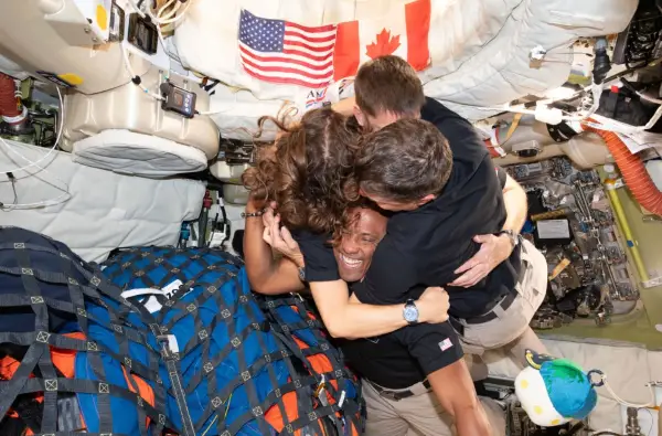 Почеток на нова ера: НАСА планира база на Месечината