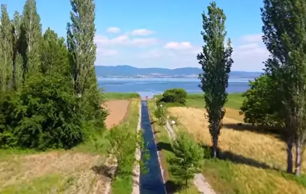 СО ПЛОВЕЧКИ ФОТОВОЛТАИЦИ ЌЕ СЕ ОБЕЗБЕДИ СТРУЈА ЗА ПОЛНЕЊЕ НА ДОЈРАНСКОТО ЕЗЕРО Прв ваков проект на Балканот