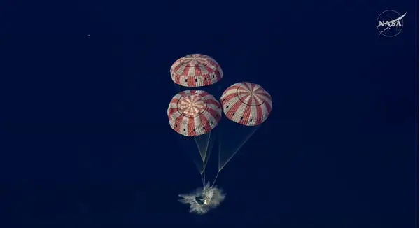 Астронаутите на „Артемис 2“ слетаа на Земјата