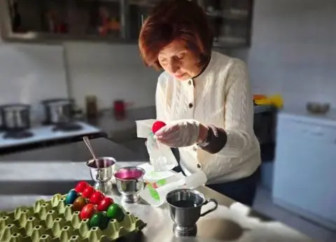 Сиљановска-Давкова: Чинот на вапцање не е само обичај, туку и момент на семејна блискост и духовна подготовка