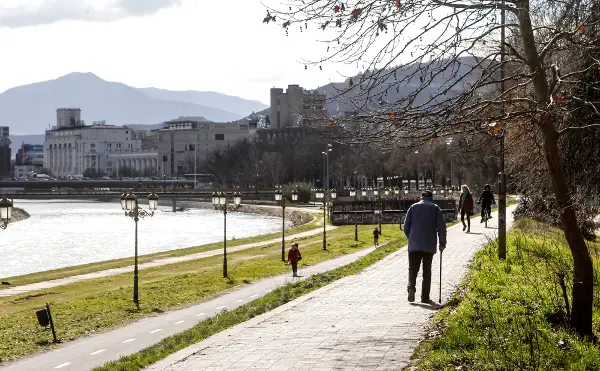 Сончев празничен ден со температури до 21 степен