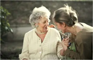 Мудрости злато вредни – советите на нашите баби и дедовци, клуч за среќен живот