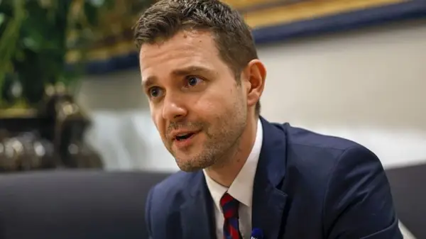 Муцунски со осуда за палењето на објект на Еврејската заедница во Скопје