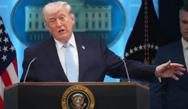 ПАПАТА МУ ВОЗВРАТИ НА ТРАМП ДЕКА НЕ СЕ ПЛАШИ Трамп не сака поглавар кој смета дека е прифатливо Иран да има нуклеарно оружје