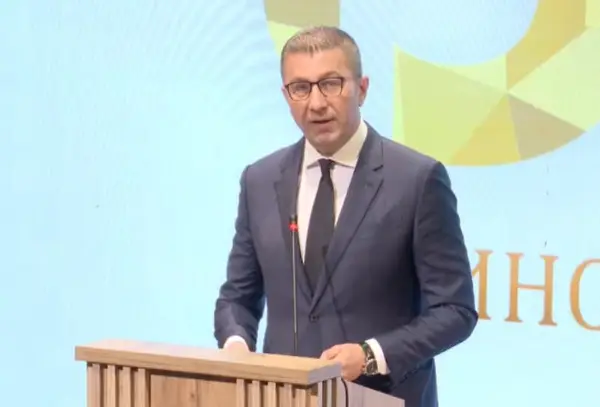 Мицкоски му ја честита победата на Маѓар, очекува поддршка во евроинтегративниот процес