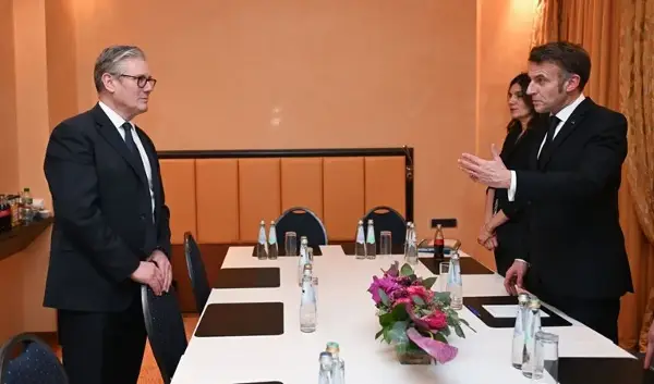 Макрон и Стармер организираат самит за Ормуска Теснина