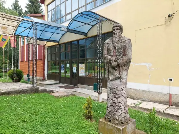 МОН ги крати струките во средните училишта за кои нема интерес: „Приоритет се струките што се барани на пазарот на трудот“