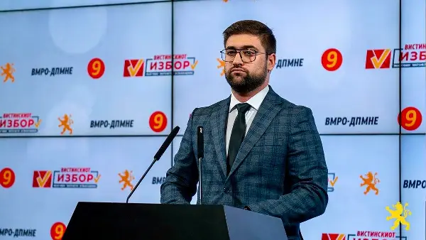 Манасиевски до Жерновски: Во чија сопственост е ултра модерниот мерцедес кој го возиш?