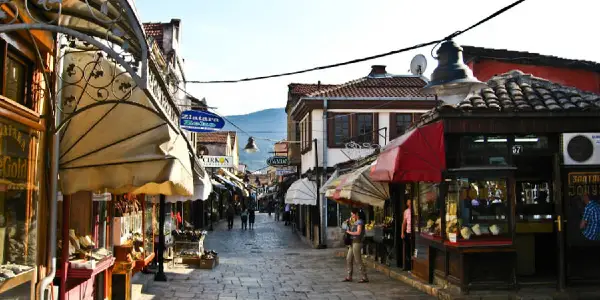 ДУИ: Од „мастерплан“ за Чаршијата до тендерска шема за асфалт