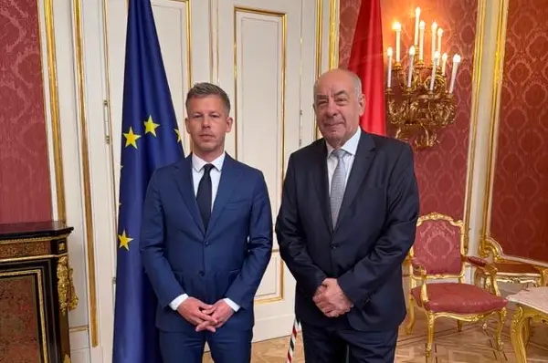 Маѓар пристигна кај унгарскиот претседател и побара негова оставка