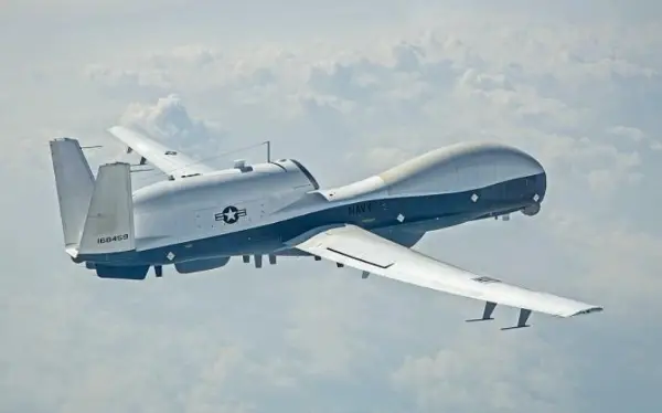 Се урна извидувачки дрон вреден 250 милиони по мисија над Ормускиот Теснец, потврди морнарицата на САД