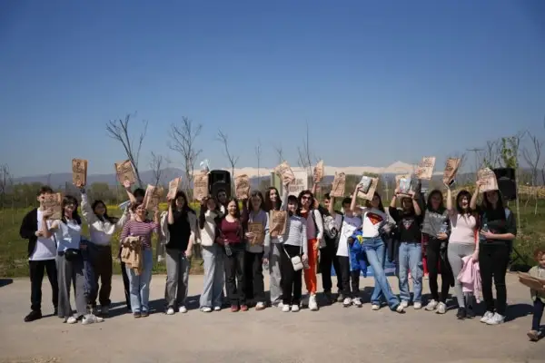 „Сакам книги“ го  озелени мега паркот Карпош