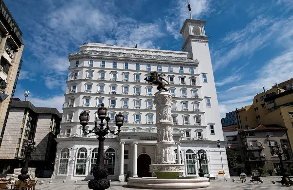 ВМРО-ДПМНЕ: СДС и Филипче слават изборна победа во друга држава каде сестринската партија им освојува само 1% од гласовите и остана надвор од Парламентот