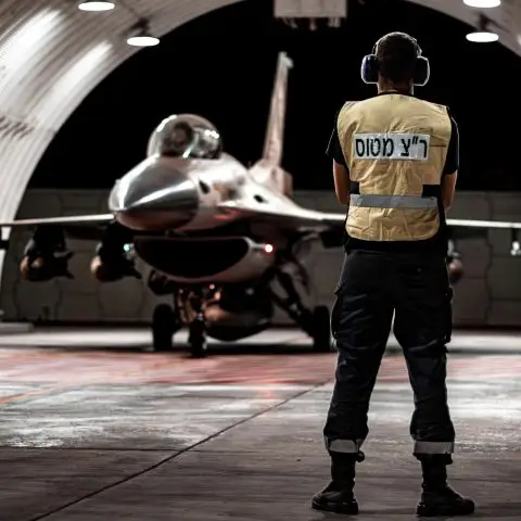 Израелската армија: Елиминиравме терористи и најдовме складиште за оружје на Хезболах