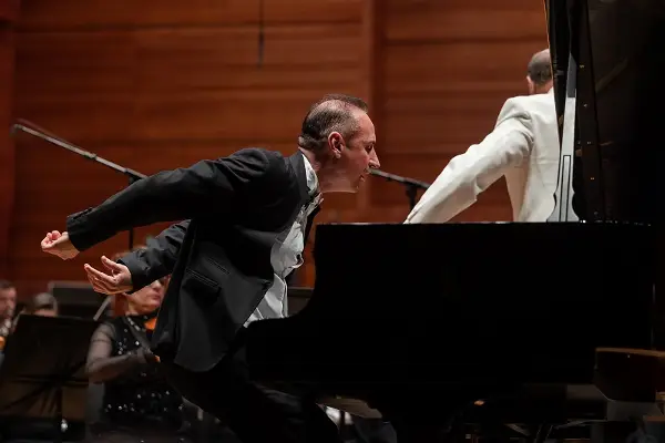 Симон Трпчески ќе одржи два ексклузивни концерти во Охрид и Битола во август