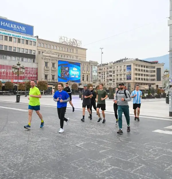 Муцунски и Прево трчаа шест километри низ Скопје