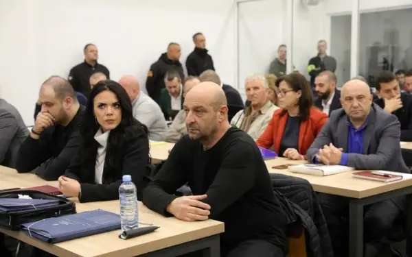 Адвокатите на обвинетите во „Пулс“ инсистираат да сведочат повредени од пожарот и покрај нивните трауми