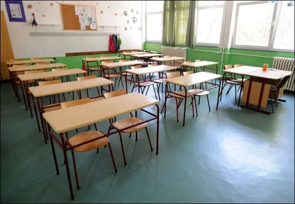 Мајка нападнала учителка на родителска во Аеродром