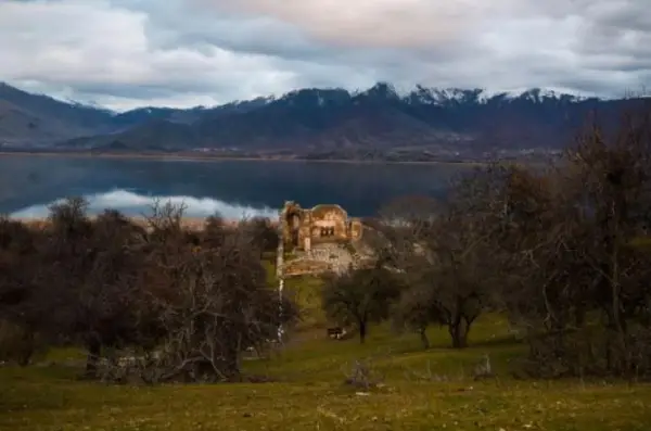 Отворен повик за учество на македонски, албански и грчки уметници на Меѓународниот културен фестивал во Преспа, Грција