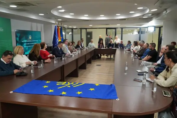 Хоџа: Ги зајакнуваме капацитетите за максимално користење на ЕУ фондовите