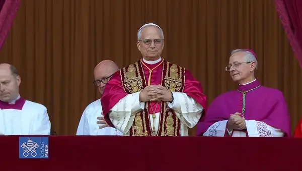 Папата Лав: Светот го уништуваат неколку тирани