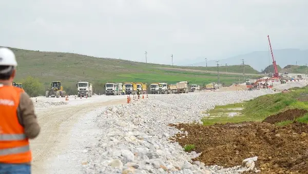 „Пелагонија ќе добие модерен автопат по сите стандарди за нов економски развој“: Николоски вели интензивно се работи