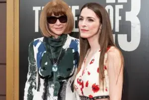 ФОТО | Ана Винтур и нејзината ќерка Би Карозини доминираа на црвениот тепих во Њујорк