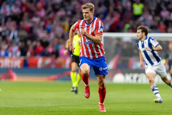 Барселона нема пари за Алварез, се распрашува за Серлот