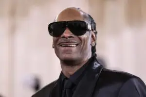 ФОТО | По 30 години кариера, Снуп Дог конечно ќе ја раскаже својата животна приказна на големото платно