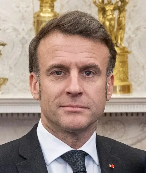 Макрон: Француски војник убиен, а тројца други се ранети во јужен Либан, сè укажува на Хезболах