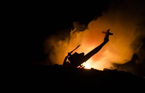 Осуммина загинати во пад на приватен хеликоптер на Борнео веднаш по полетувањето