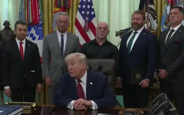 Иран не може да ги уценува САД, смета Трамп, малку се заиграле