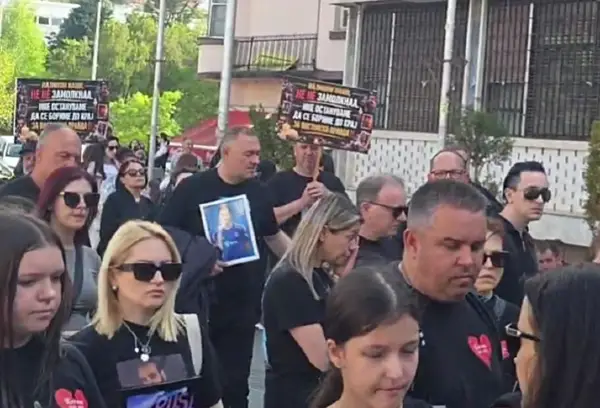 (Видео) „Марш на ангелите” во Штип: Ова не е само марш, ова е чекор за сеќавање, чекор за правда