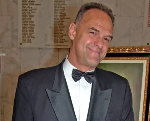 Тага во светот на кошарката: Почина легендарниот Оскар Шмит