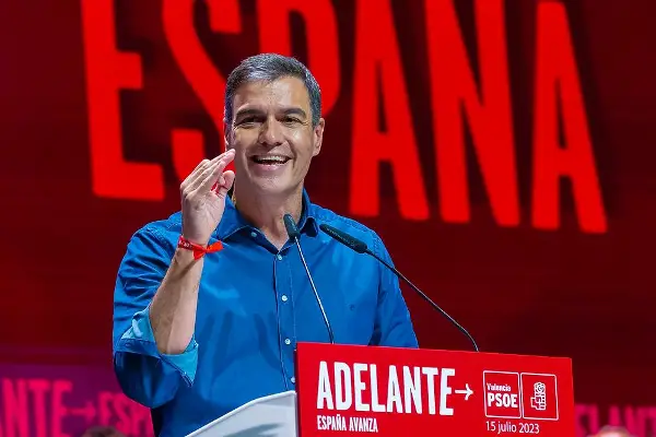 САНЧЕЗ КРИТИКУВА И ПРЕДЛАГА: ОН можат да преживеат само ако ја претставуваат реалноста, зошто да не бидат предводени од жена