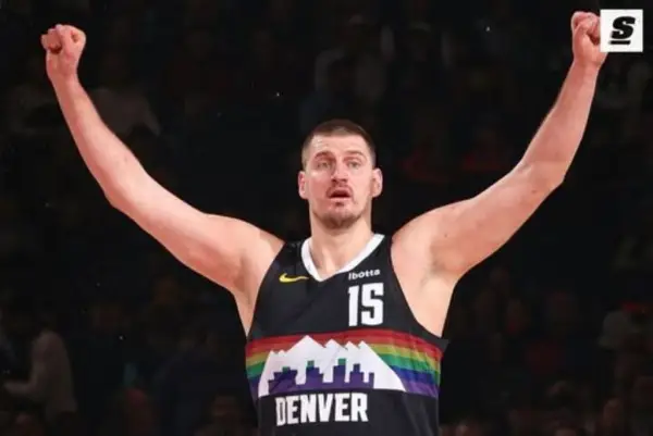 (ВИДЕО) Јокиќ со трипл-дабл, па со поздрав што децата ќе го паметат