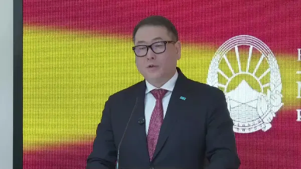 Министерот за трговија и интеграции на Казахстан, Арман Шакалиев, во работна посета на земјата